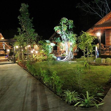 Burilamplai Resort Thung Yai Exterior photo