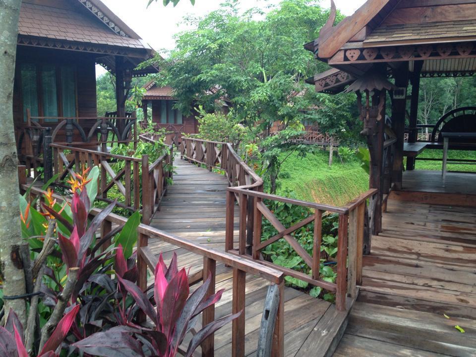 Burilamplai Resort Thung Yai Exterior photo
